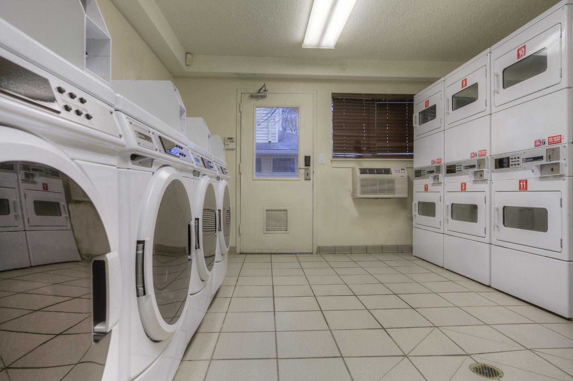 Intown Suites Extended Stay Atlanta Ga - دولوث المظهر الخارجي الصورة